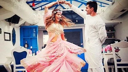 (Video) Bipasha Basu & Karan DANCES At Mehendi Ceremony