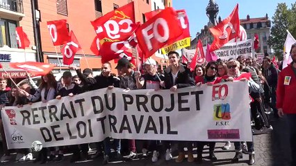 Manifestation contre la loi Travail, Le Puy 28/04/16. Forte présence de Nuit Debout