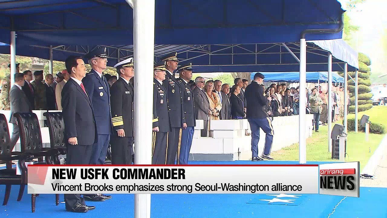 General Vincent Brooks takes command of U.S. Forces Korea as joint drills end