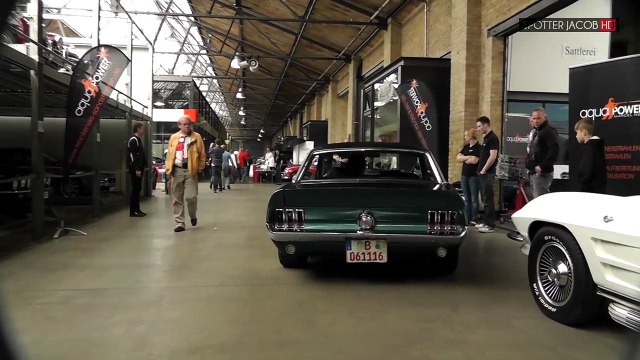 Brutal V8 Sound! Ford Mustang with side Exhaust