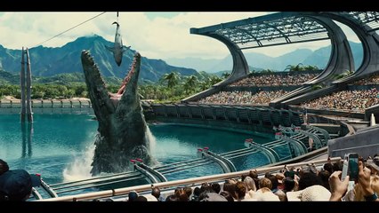 Jurassic World / Spot Superbowl [Au cinéma le 10 juin 2015]