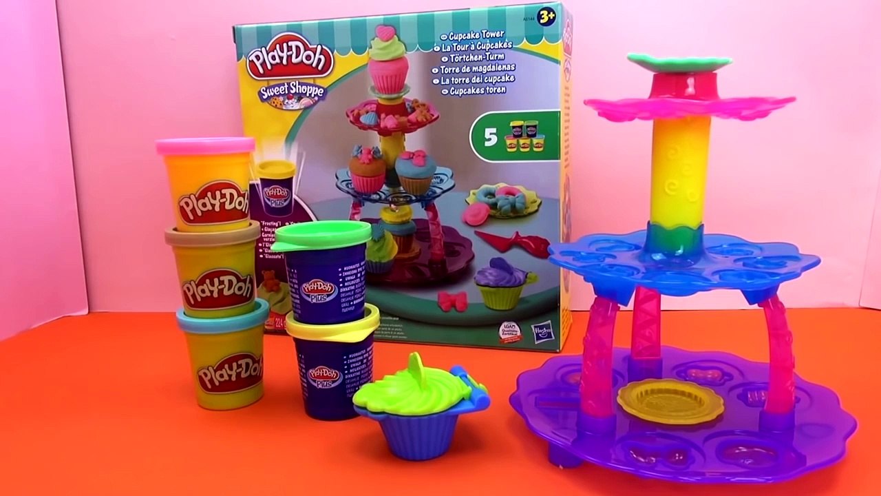 Play Doh Cupcakes fabriqués en pâte à modeler / Cupcake Tower Demo HASBRO A5144E24