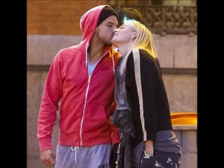Maria Sharapova kissing compilation