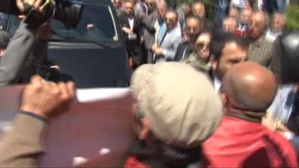 Kılıçdaroğlu'na Seslerini Duyurmaya Çalıştılar