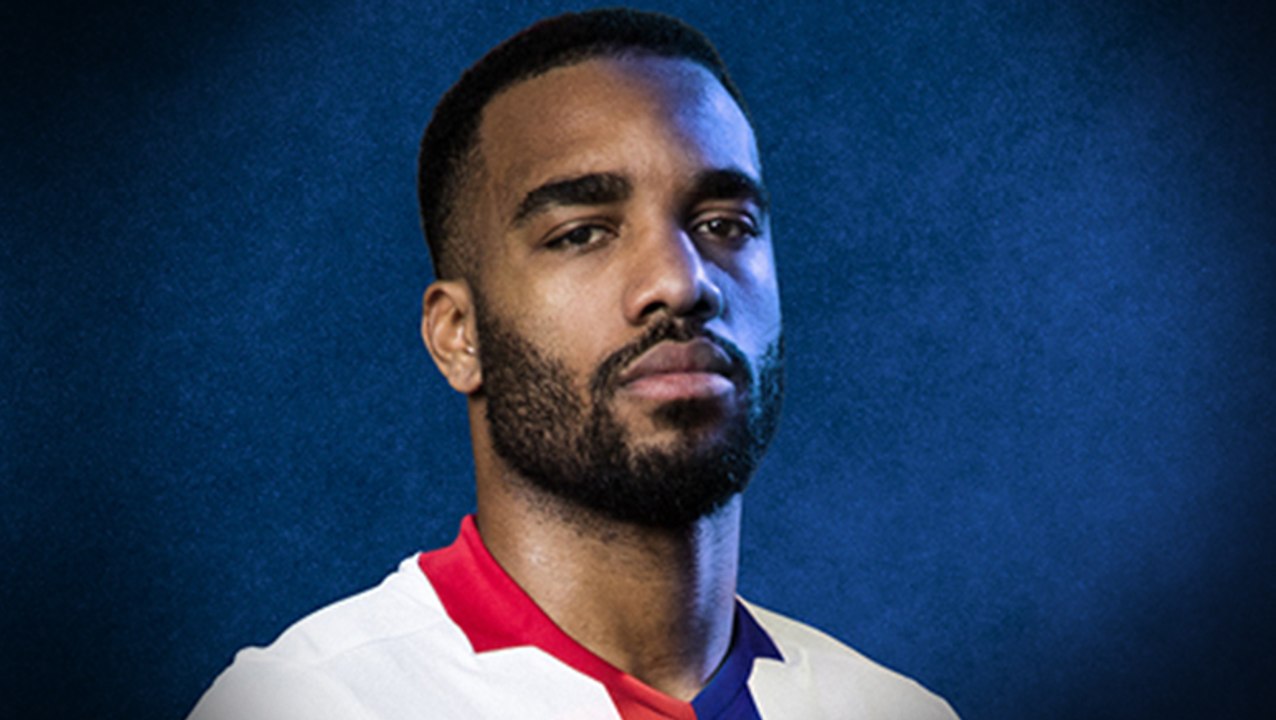 Les nouveaux maillots de l’OL débarquent !