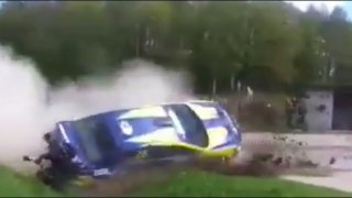 Top 20 LIVE Car Accidents (Luckly Miss Peoples) Caught On Camera