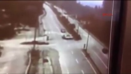 Zonguldak'ta 3 Kişinin Yaralandığı Kaza Güvenlik Kamerasında