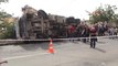 Şanlıurfa - Freni Boşalan Beton Mikseri Refüje Çarpıp Devrildi: 3 Yaralı