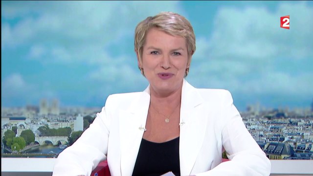 Emue, Elise Lucet a du mal à retenir ses larmes pour son dernier JT