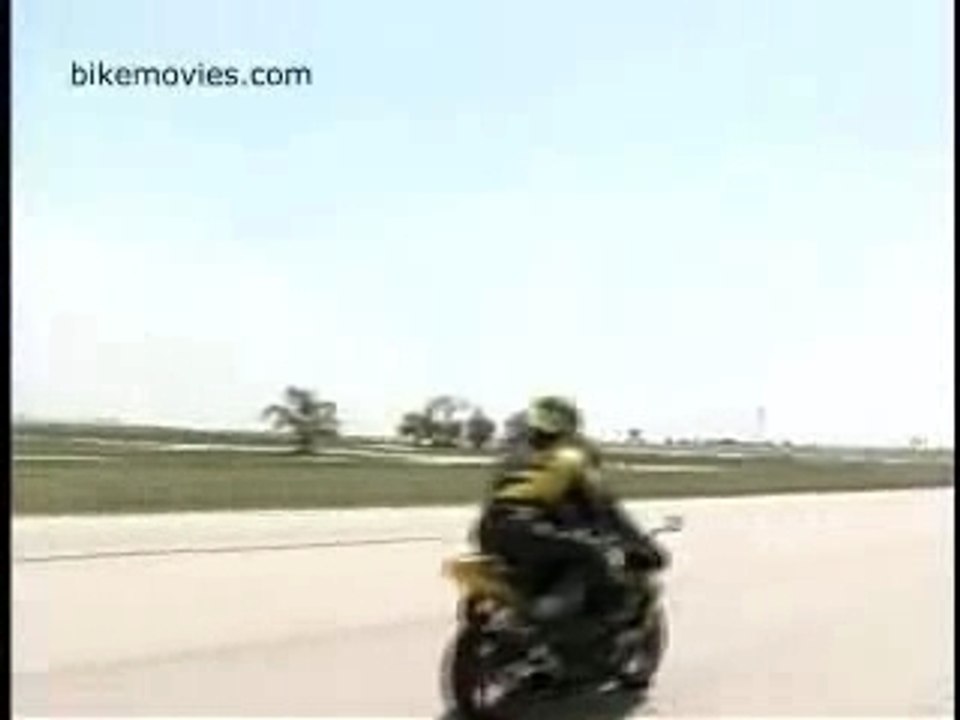 900 CBR DUO CRASH!