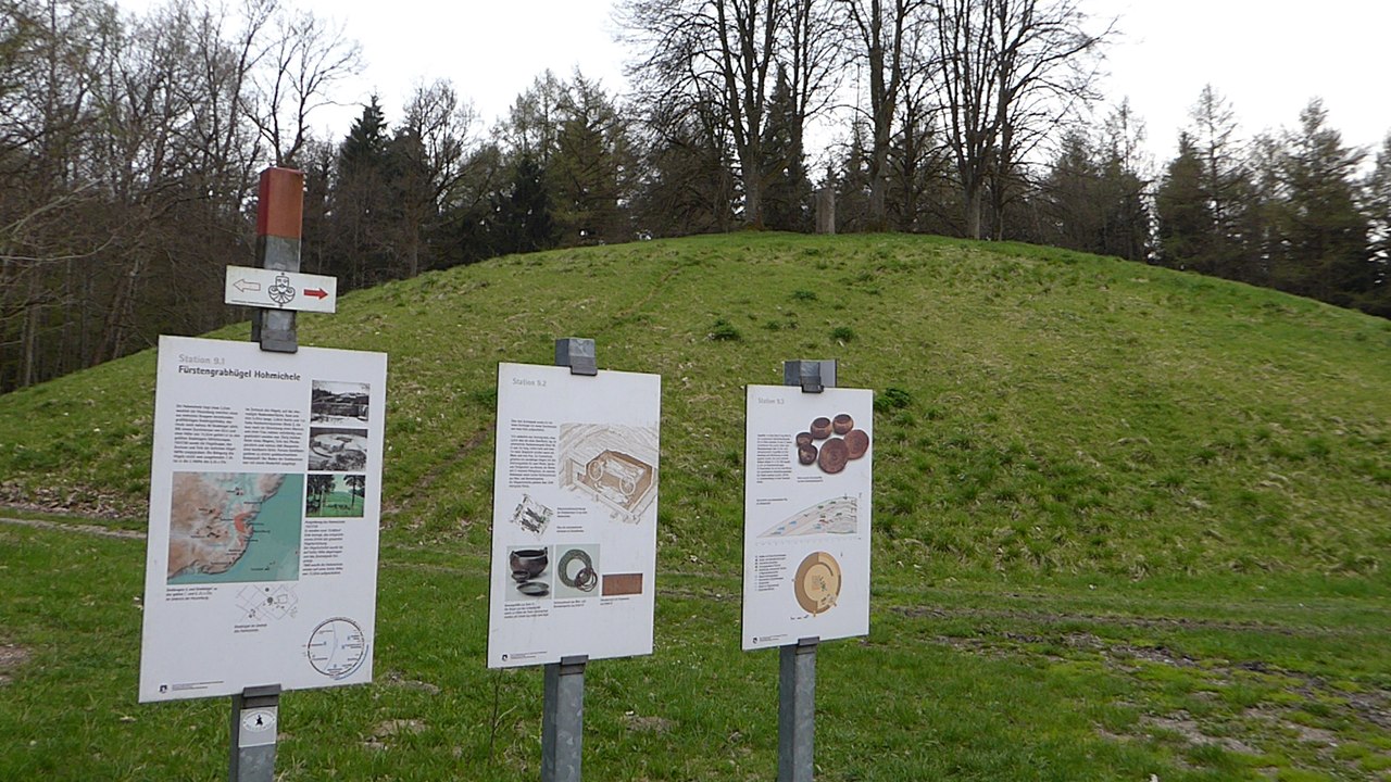 Archäologischer wanderweg heuneburg