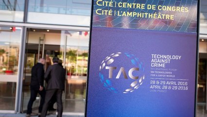 La petite mésaventure de Bernard Cazeneuve à Lyon