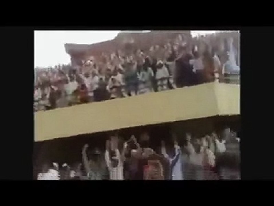 India Vs Pakistan Wagah Border India Prade Army Fell Down 15 Aug 2013