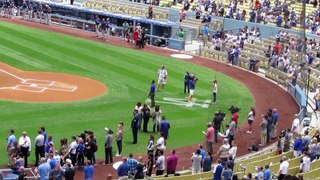 Sabrina Carpenter Sings Great National Anthem @Dodgers - YouTube