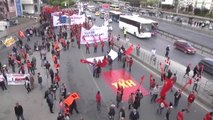 Gruplar, İncirli Metrobüs Durağı ve Marmara Forum Önünde Toplanıyor