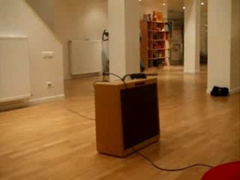 Hank Marvin chez Jean-Pierre Danel