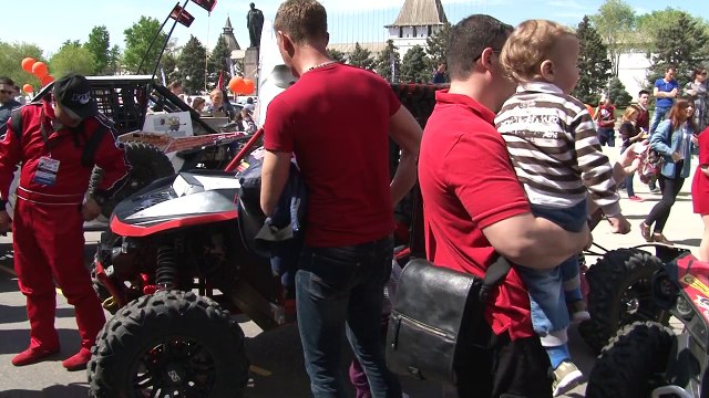 Золото Кагана-2016. Торжественный старт гонки на площади Ленина. Без купюр. 18