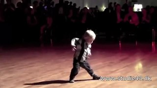 Amazing Video : Two Year Old Dancing to Jailhouse Rock : March 23, 2012