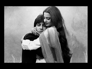 VIDEO: Rekha wanted to spend evenings with Amitabh during ‘Karnama’ shoots- Ranjeet