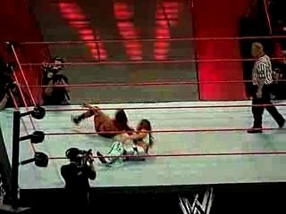 Monday Night Raw Mickie James vs Victoria 1