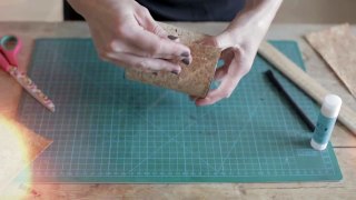 DIY: Pencil holder with cork paper by Søstrene Grene