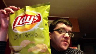 Review: LAYS Dill Pickle Flavored Potato Chips