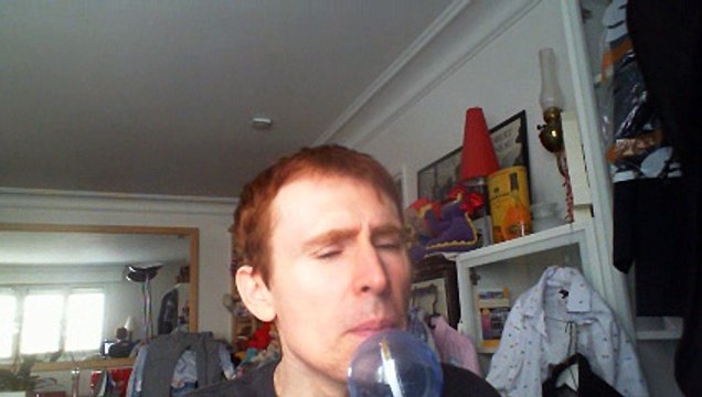 Wiwi égratigne le temps d'aimer de Julien Clerc