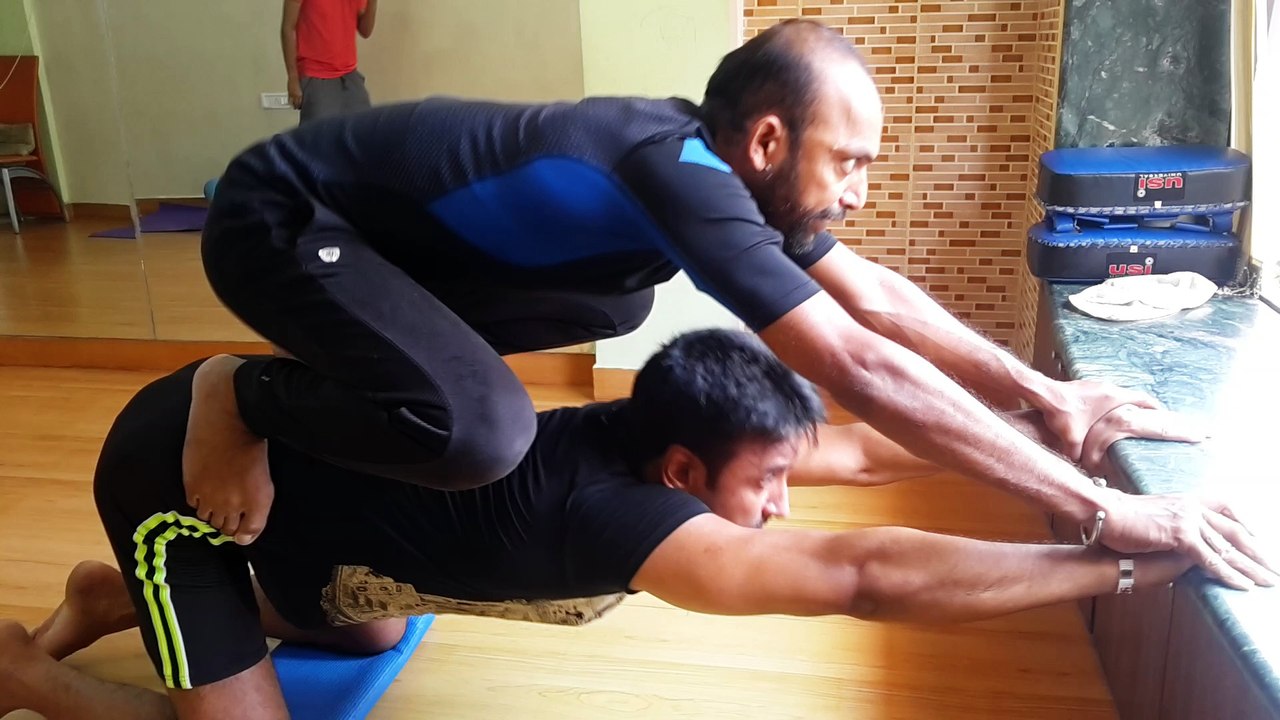 Suchhi kumar-Hard Training Yoga/Marshal Art/Breatheing with International Baba Abhay