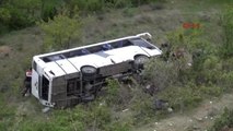 Kayseri'de Tur Otobüsü Devrildi: 1 Ölü, 26 Yaralı