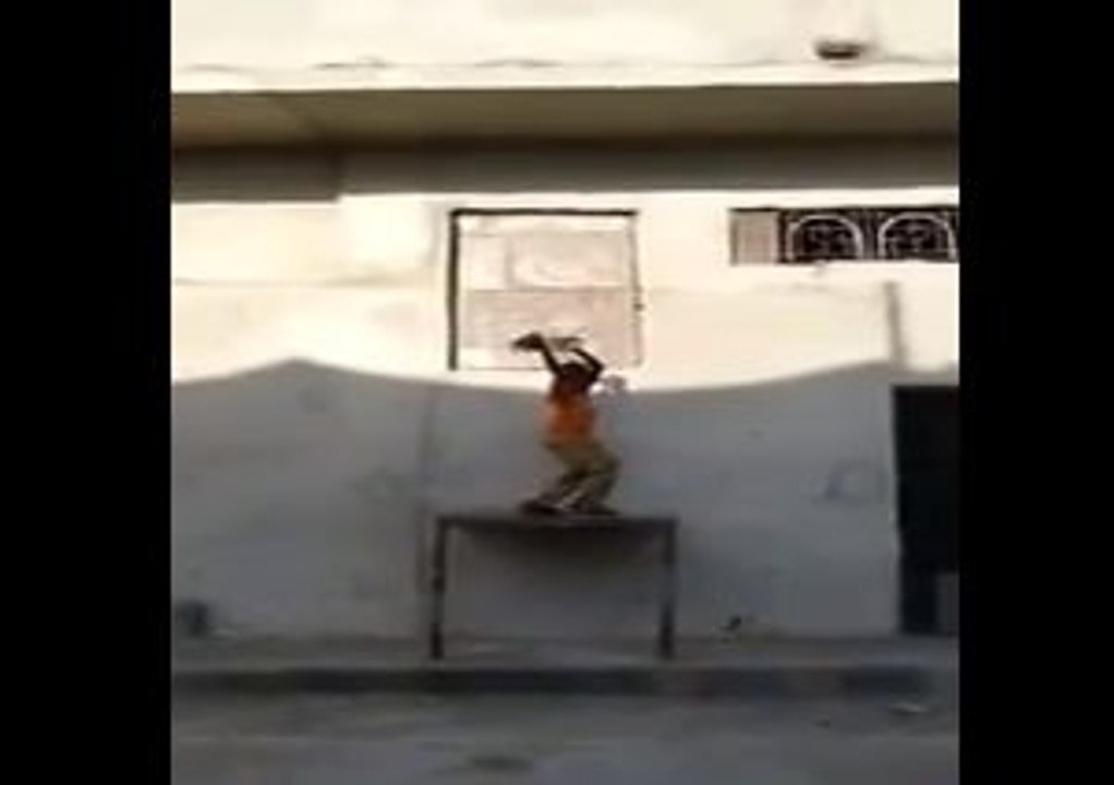 Funny Cheerleading In Street Cricket-Funny Videos-Whatsapp Videos-Prank Videos-Funny Vines-Viral Video-Funny Fails-Funny Compilations-Just For Laughs