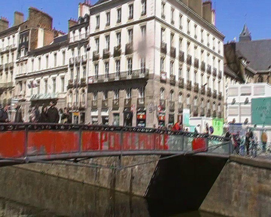 Pont rouge Rennes 1er mai 2016