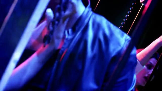 Murat Yaprak Ft. Ferda Anıl Yarkın - Üzülme