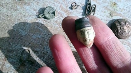 Mudlarking on the River Thames - May Day 2016