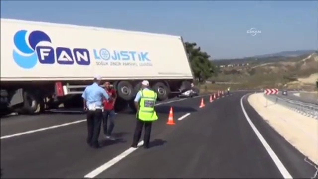 TIR'ın devrilmesini 2 saat frene basarak önledi
