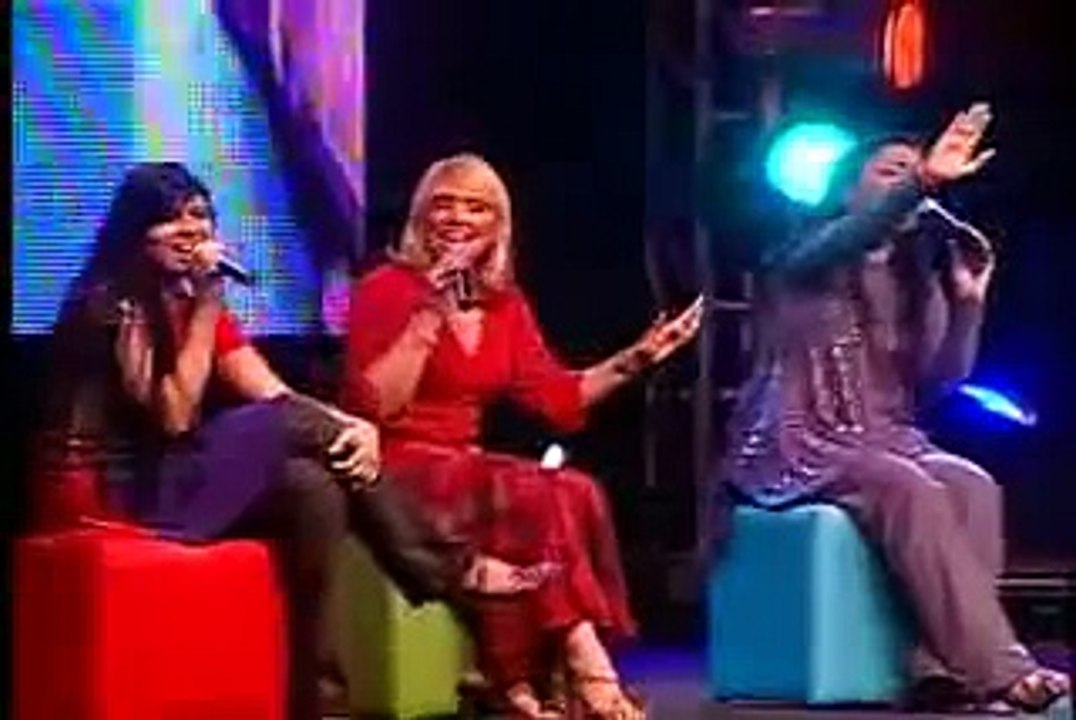 Eyshila e Marina de Oliveira  TERREMOTO DVD Até tocar o céu