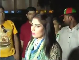 Qandeel Baloch Ko Imran Khan k Jalsay main janay say rook diya