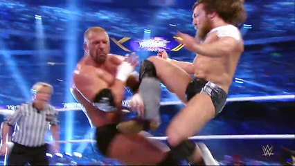 19 knee strikes you need to see: WWE Fury