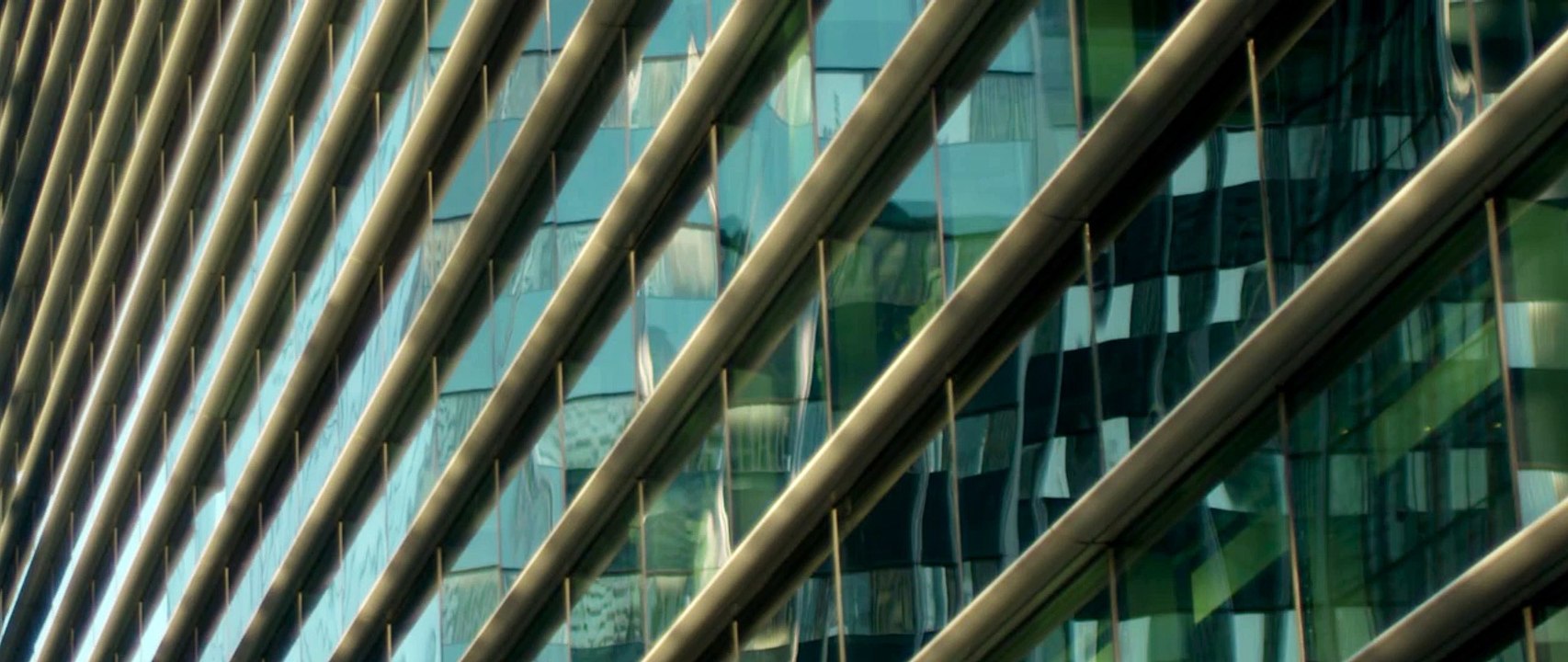 Yellow Claw & Flux Pavilion - Catch Me (feat. Naaz) [Official Music Video]