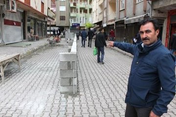 Belediyeye Kızınca, Yola Bıraktığı Arsasını Geri Aldı