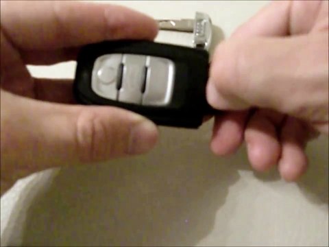 Audi A4 replace battery remote radio control key fob / Schlüssel  Fernbedienung Batterie we - video Dailymotion