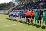 Merzifonsporlu Futbolcular Protokole Sırtlarını Dönerek İstiklal Marşı'nı Okudu