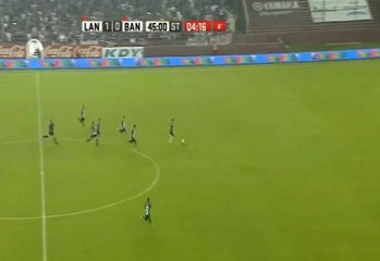 Un petit lob subtil après une course de plus de 70 mètres