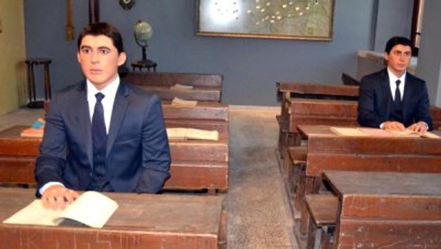 Milli Mücadele Müzesi'nde Cumhurbaşkanı Özal ile Gül Aynı Sınıfta