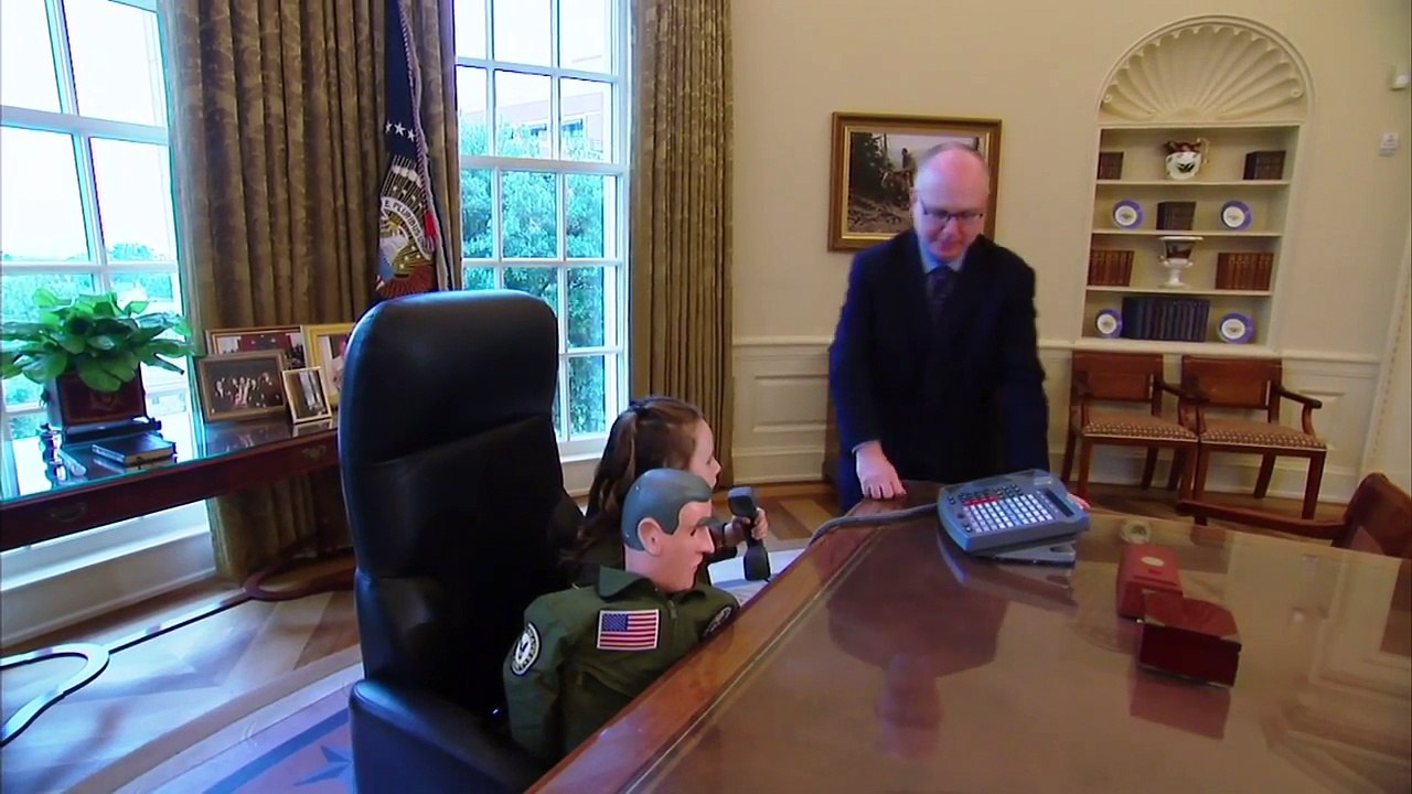 Macey Meets President Bush