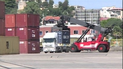 Ahmetaj firmos lehtësitë për fermerët - Top Channel Albania - News - Lajme