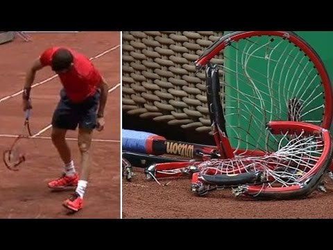 Grigor Dimitrov détruit ses raquettes et perd le tournoi