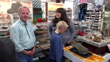 Exploring the Inside of Diamond Ore in Minecraft