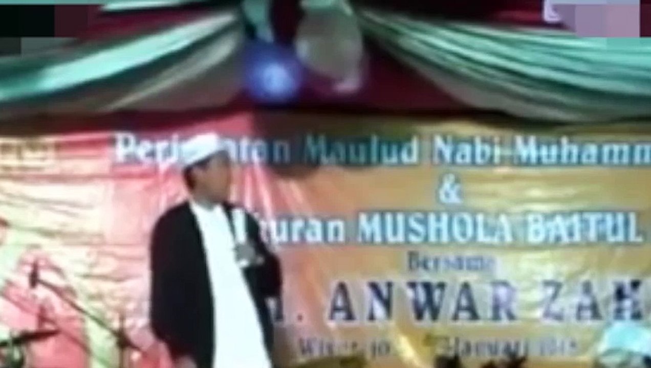 KH Anwar Zahid URUSAN AGAMA HARUS ADA GURUNE Part 1 of 2