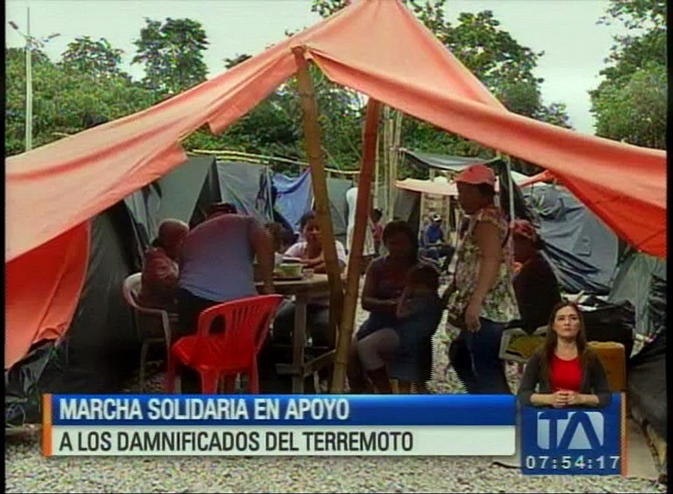 Marcha solidaria en apoyo a los damnificados se realizó en Esmeraldas
