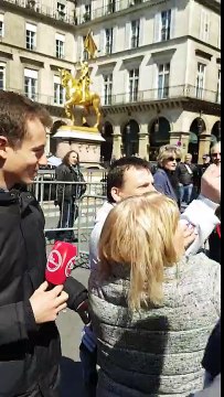 Journalistes du Petit Journal vs militants de Jean-Marie Le Pen